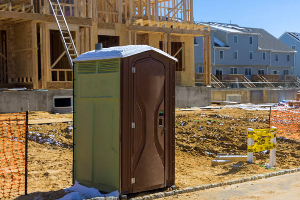 Porta potty delivery and setup in Tellico Plains, TN